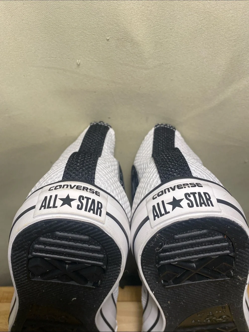 Converse this item